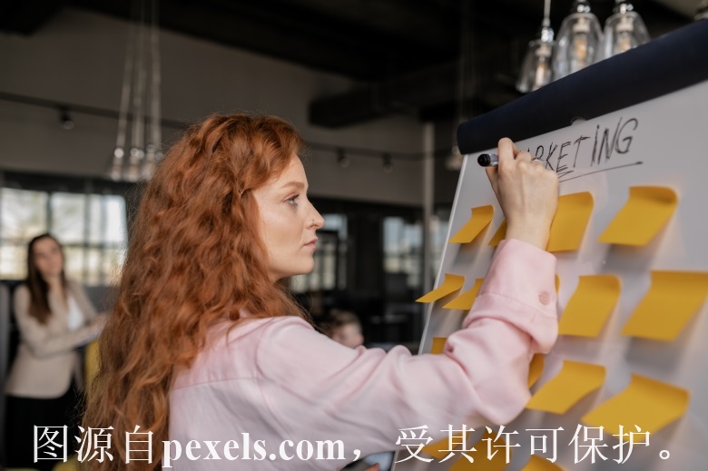 香港云服务器按月购买推荐-云小二
