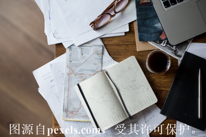 注册域名选择哪家公司好呢_云小二