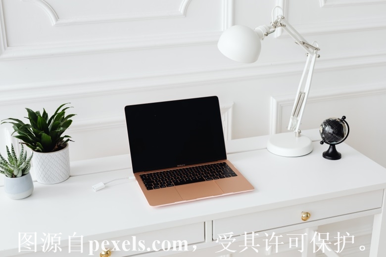 云小二:轻量云服务器买哪个比较好?