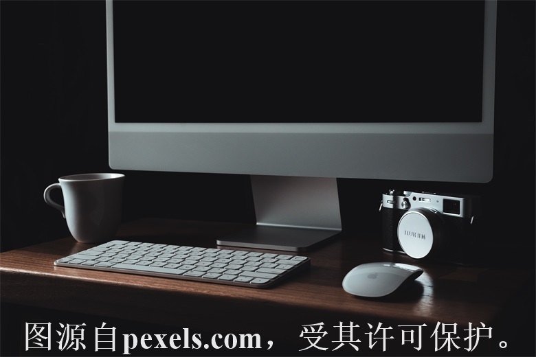 注册的域名自己能解析吗