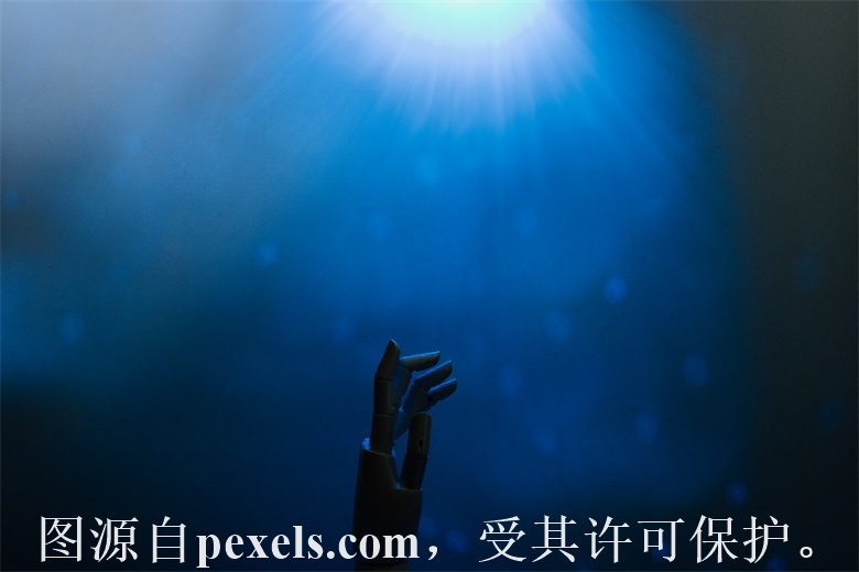如何注册域名需要实名认证呢